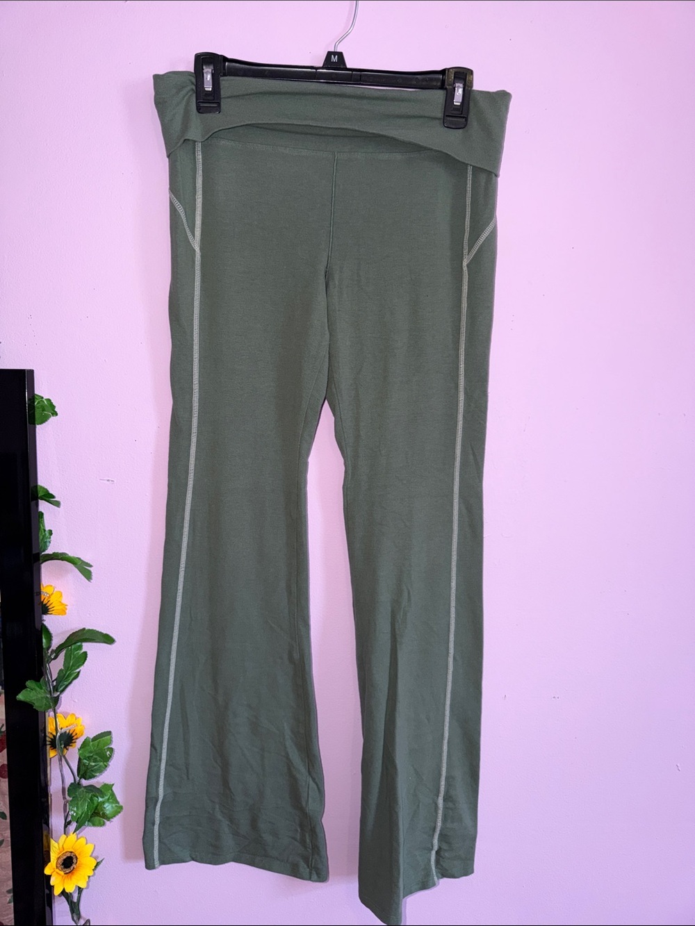 PINK MEDIUM Olive Green Fold-Over Waist Active Pants